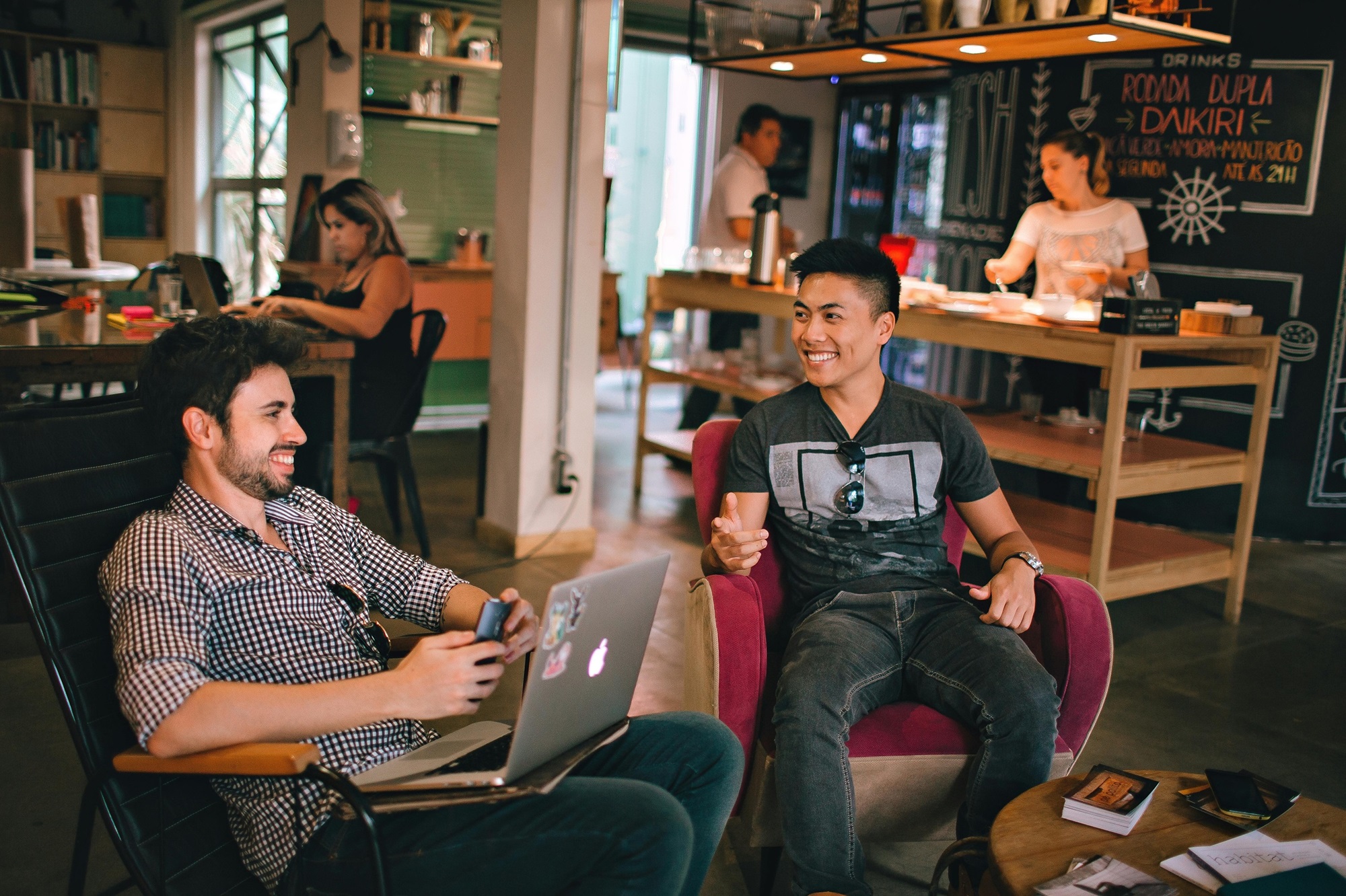 The Role of a Tender Consultant: How They Simplify the Bidding Process